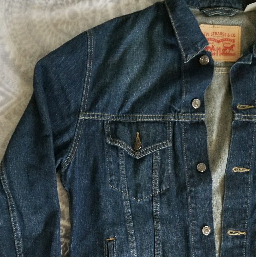 Levi's jean jacket